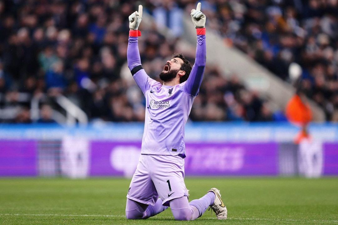 Alisson Becker Manno v Newcastle